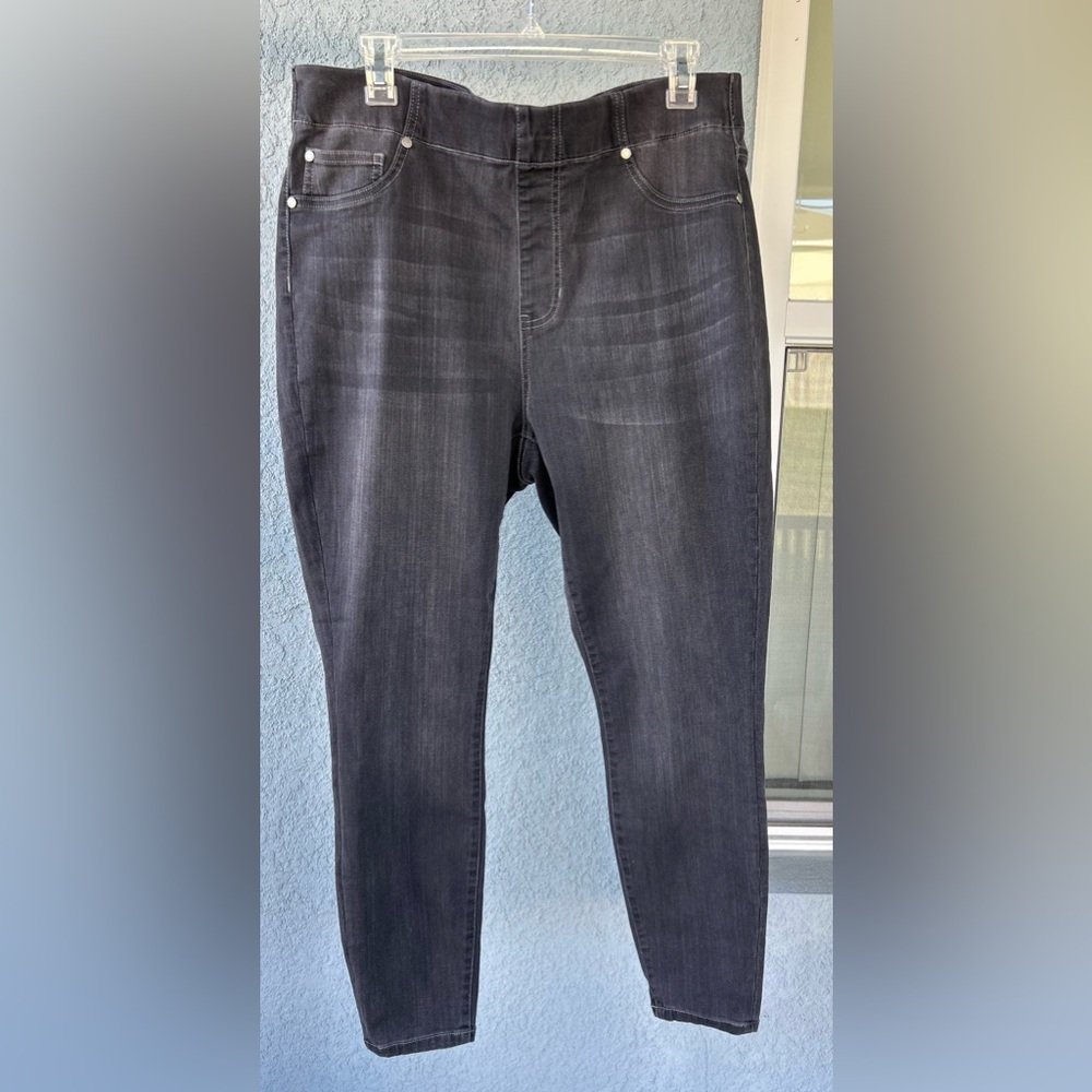 Liverpool Los Angeles Women's Pull-On Jeggings Sz 16 High Rise Skinny Distressed